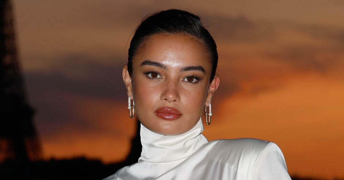 Kelsey Merritts Stunning White String Bikini Is The Star Of Her