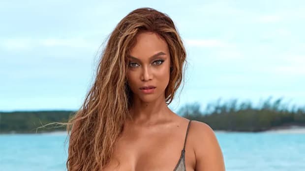 Tyra Banks Sizzles in These 8 SI Swim Photos in the Bahamas