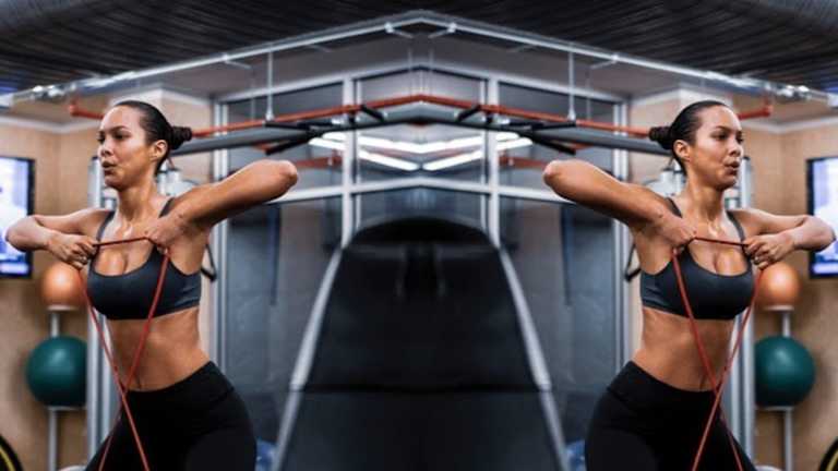 SI Swimsuit Models Share Their Favorite Workout Moves