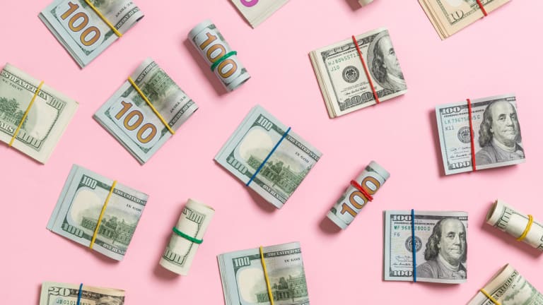 How to Have a Financially Responsible Hot Girl Summer