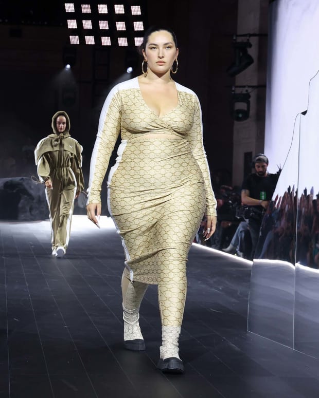 Yumi Nu SI Swimsuit Model Page - Swimsuit | SI.com