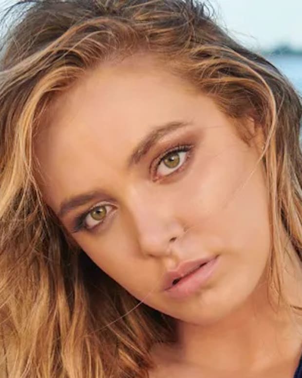 Raine Michaels SI Swimsuit Model Page Swimsuit