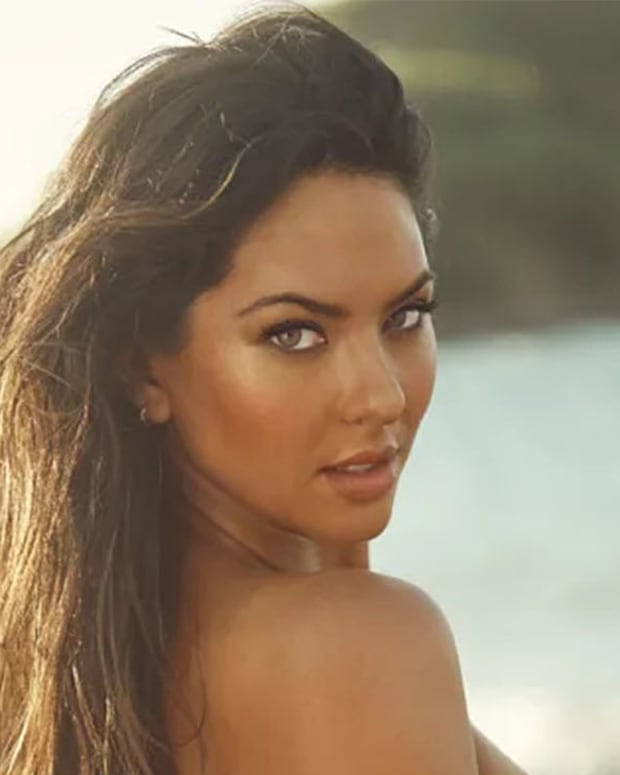 Christen Harper Si Swimsuit Model Page Swimsuit 4812