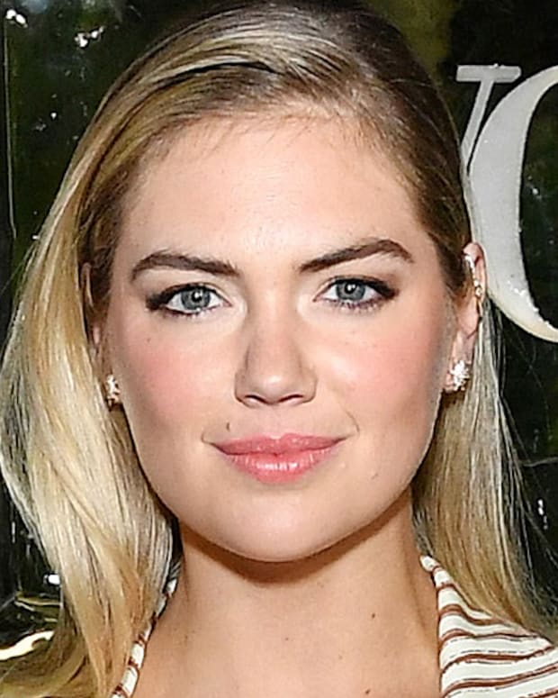 Kate Upton's Callipygous Assets