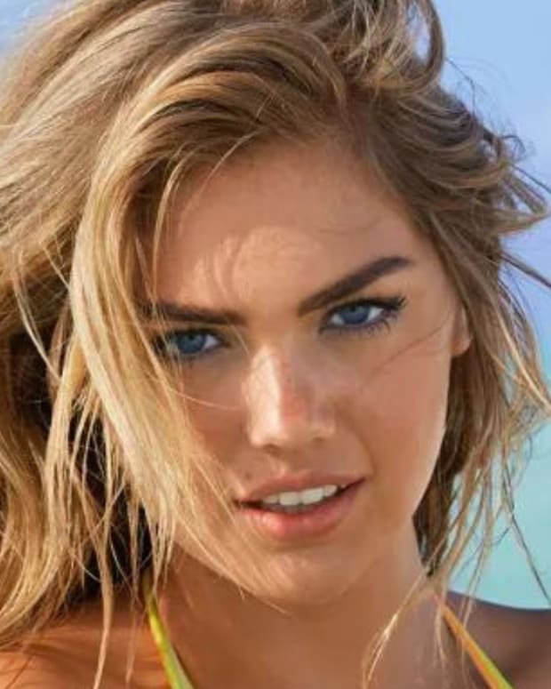 Kate Upton's Callipygous Assets