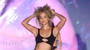 Jasmine Sanders walks the runway for Sports Illustrated Swimsuit Runway Show During Paraiso Miami Beach on July 16, 2022 in Miami Beach, Florida. 