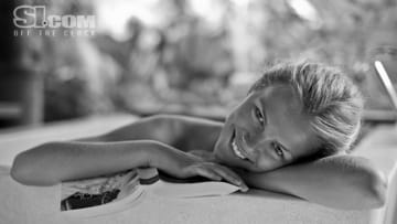 10_brooklyn-decker_offtheclock_01.jpg