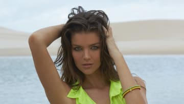 natasha barnard 2014 web photo op3j-116242-rawfinalw.jpg