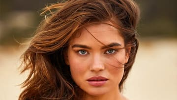 Tara Lynn was photographed by Josie Clough on Kangaroo Island, South Australia.