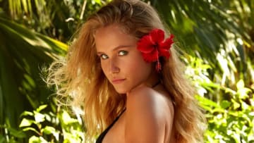 Sailor Brinkley Cook was photographed by Emmanuelle Hauguel in Turks and Caicos.