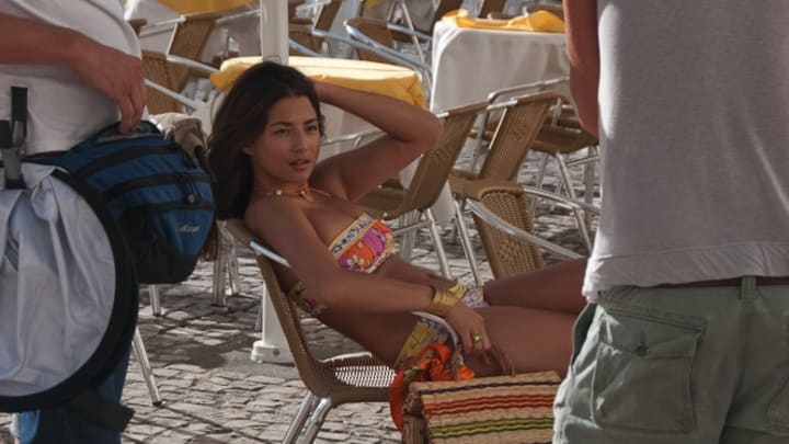 10_jessica-gomes_behind_01.jpg