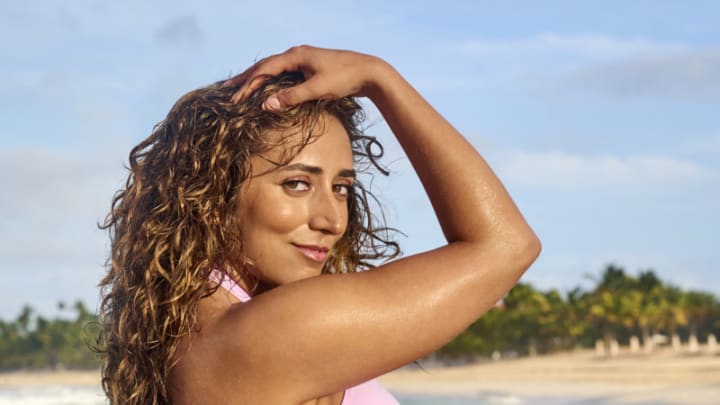 SI_2022_SARAFINA_NANCE_02_3027_WMweb SI_2022_SARAFINA_NANCE_02_3027_WMweb