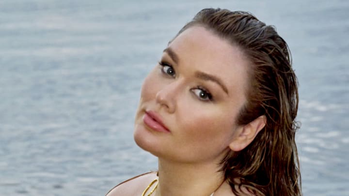Hunter McGrady was photographed by Yu Tsai in Belize. Swimsuit by Boohoo. 