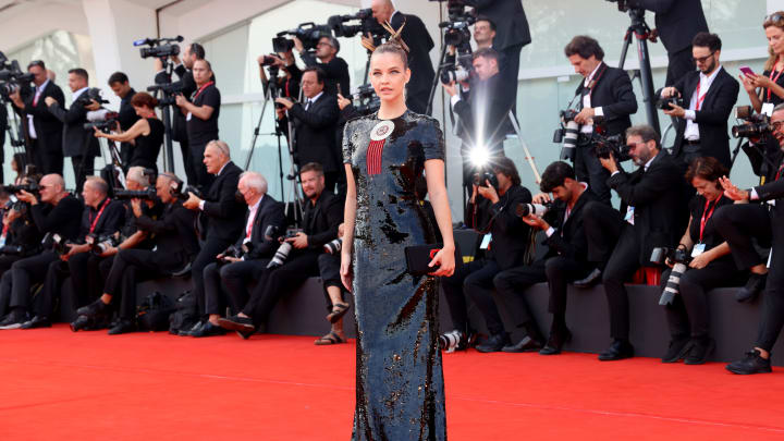 Barbara Palvin attends the "White Noise" and opening ceremony red carpet at the 79th Venice International Film Festival on August 31, 2022 in Venice, Italy. 