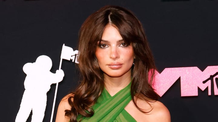 Emily Ratajkowski.