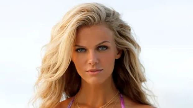 Model-Actress Brooklyn Decker Talks the Significance of Her SI Swimsuit Issue Cover