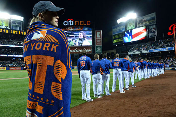 erin-heatherton-mets-pitch-4.jpg