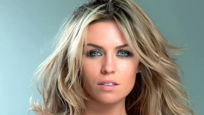 Sensational Photos Of English Model Abigail Clancy In Body Paint