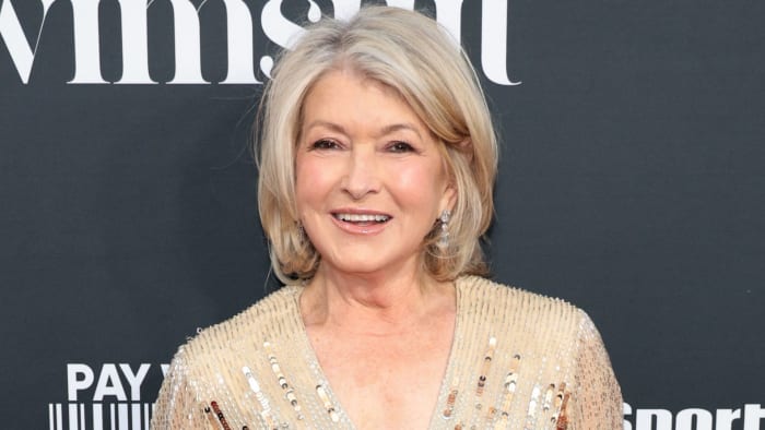 2023 SI Swimsuit Issue Cover Model Martha Stewart Divulges Her Secret ...