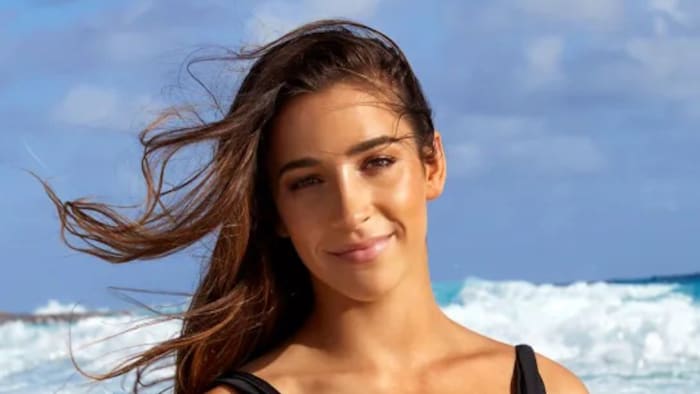 8 Stunning Snaps of Olympic Gymnast Aly Raisman in Aruba