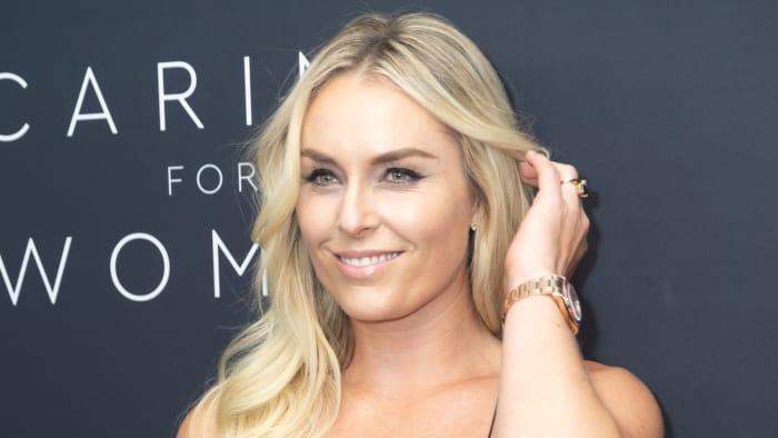 Lindsey Vonn Dazzles in Her Bright White Fitted Ski Gear