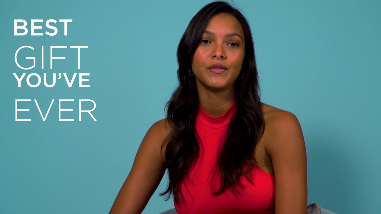 Holiday Favorites With Lais Ribeiro - Swimsuit | SI.com