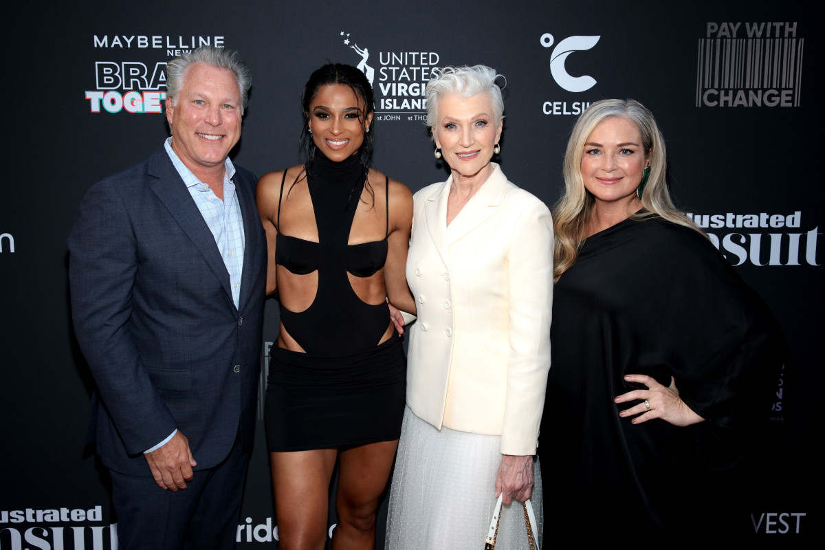Ross Levinsohn, Ciara, Maye Musk and MJ Day on the red carpet.