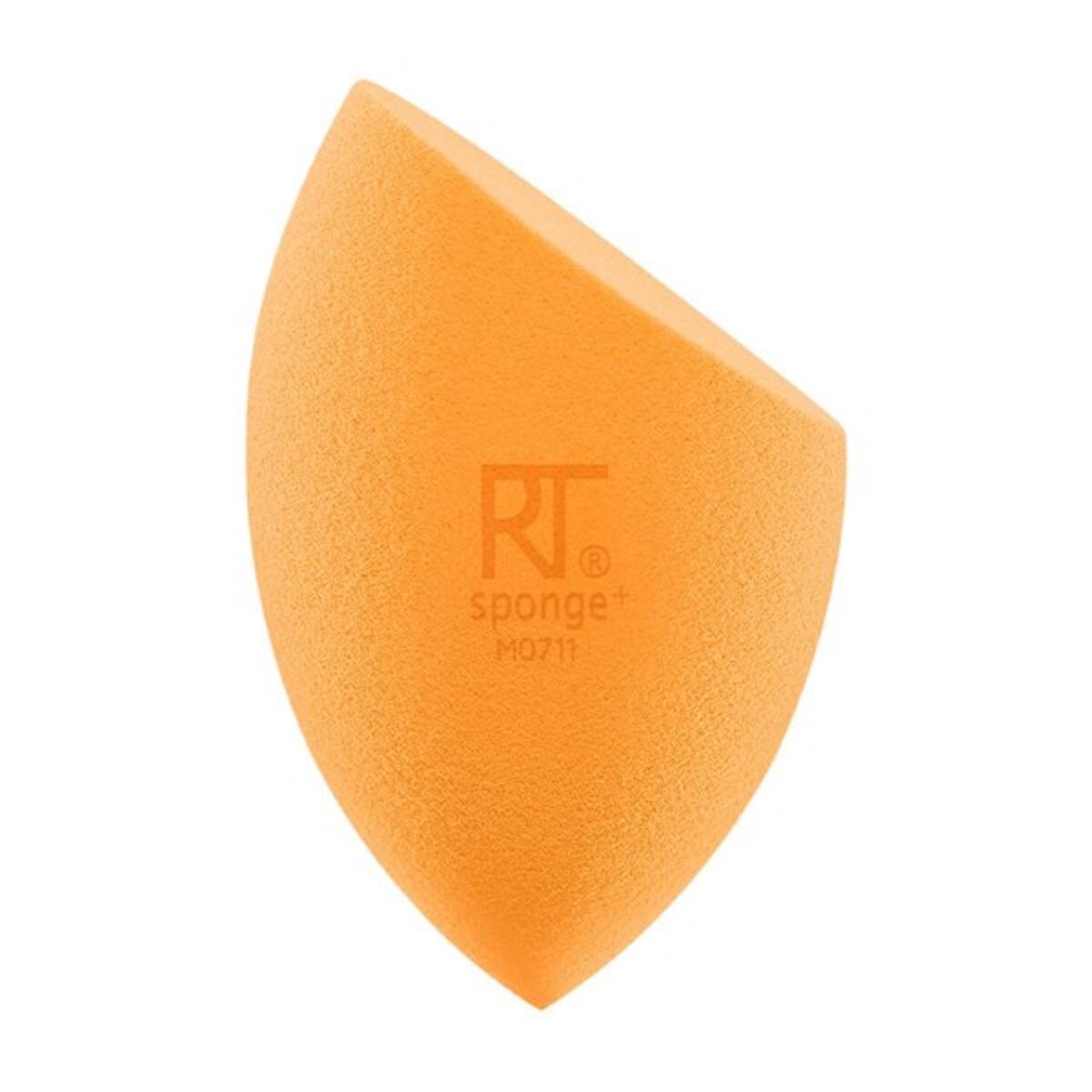 real-techniques-makeup-sponge-used-by-models