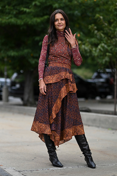 Katie Holmes is seen wearing a brown Ulla Johnson dress outside the Ulla Johnson show during New York Fashion Week S/S 2023 on September 11, 2022 in the borough of Brooklyn, New York. (Photo b