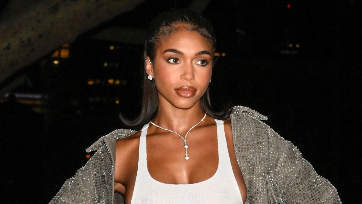 Model and Entrepreneur Lori Harvey to Appear in 2024 SI Swimsuit Issue -  Swimsuit