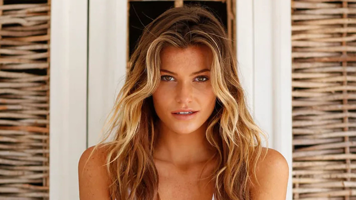 Samantha Hoopes was photographed by Walter Iooss Jr. in St. Lucia.