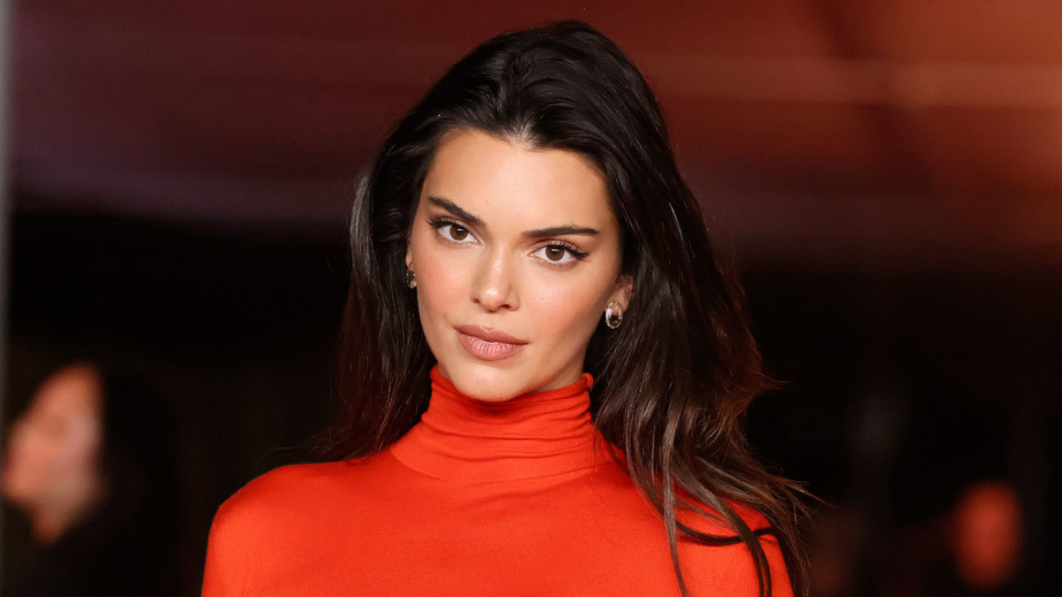 Kendall Jenner’s See Through Red Hot Gown Perfectly Hugs Her Slim ...