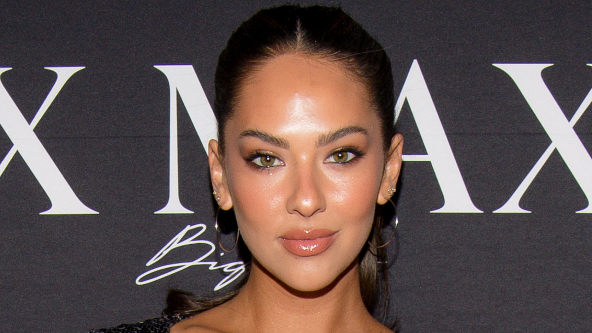 Replicate Christen Harper’s Dazzling Mini Dress and Gems Look With This ...