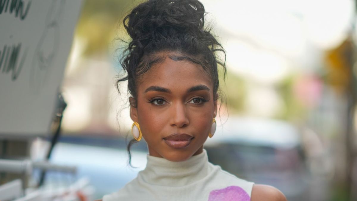 Lori Harvey’s Sparkly Champagne Ab-Baring Set Is Giving Us Major New ...